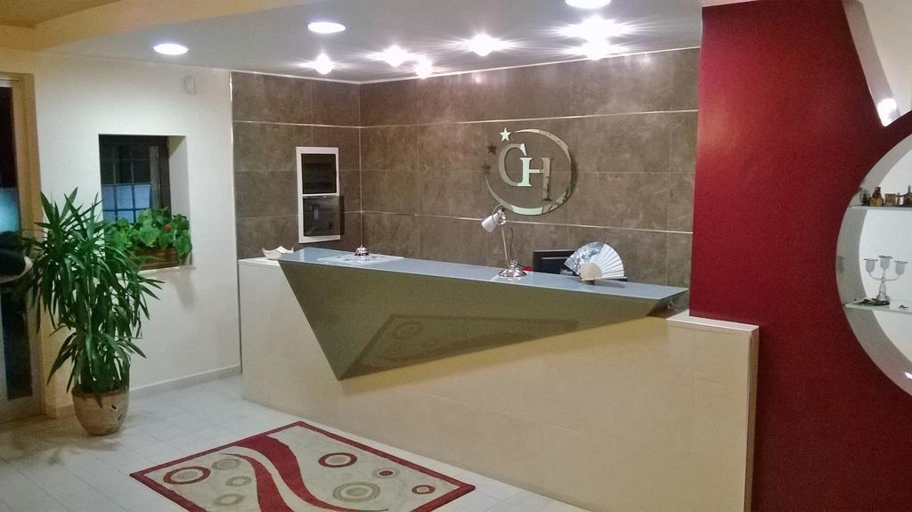 Hotel Ginevra 포지오마리노 외부 사진