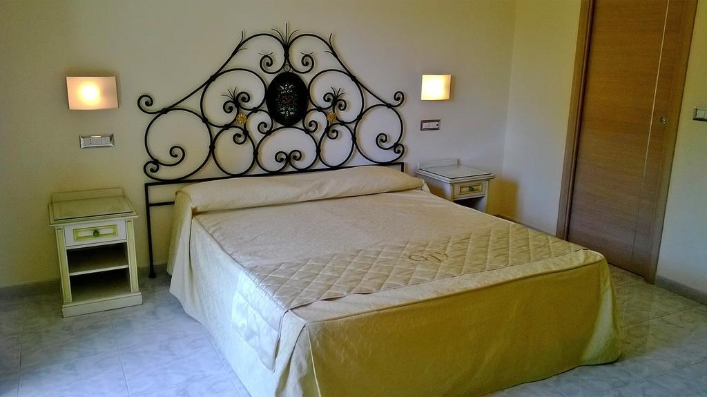 Hotel Ginevra 포지오마리노 외부 사진